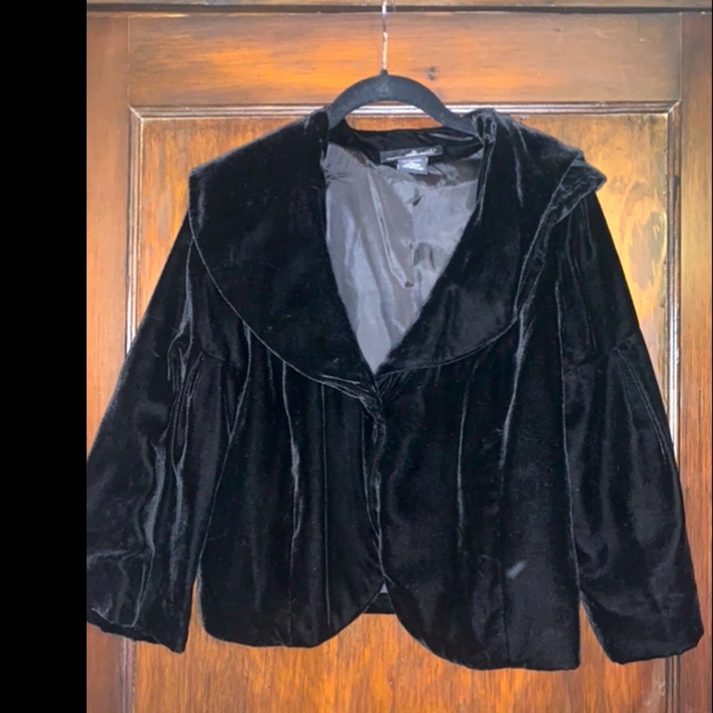 VINTAGE 40s black velvet shawl
